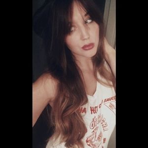 Meet your Posher, Hayley